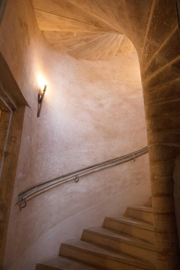 Appartement A-Mi-Chemin - Centre-Ville De Tournus Eksteriør billede