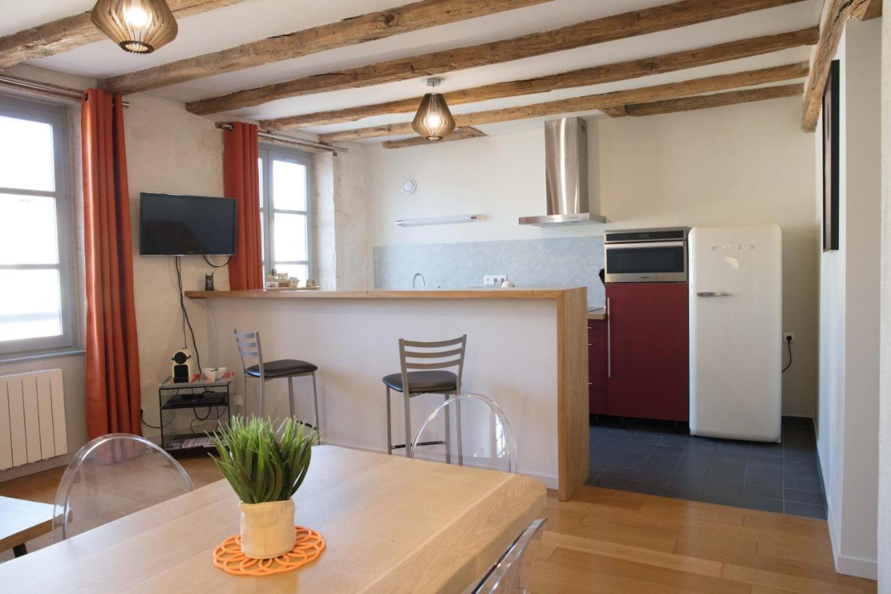 Appartement A-Mi-Chemin - Centre-Ville De Tournus Eksteriør billede