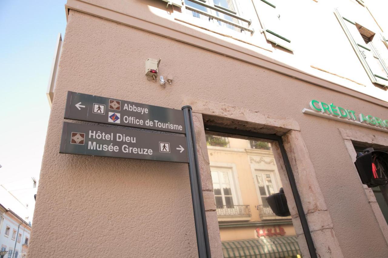 Appartement A-Mi-Chemin - Centre-Ville De Tournus Eksteriør billede